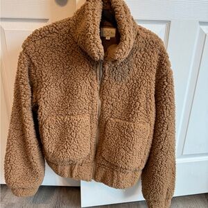 Cozy Sherpa Zip-Up Jacket in Camel